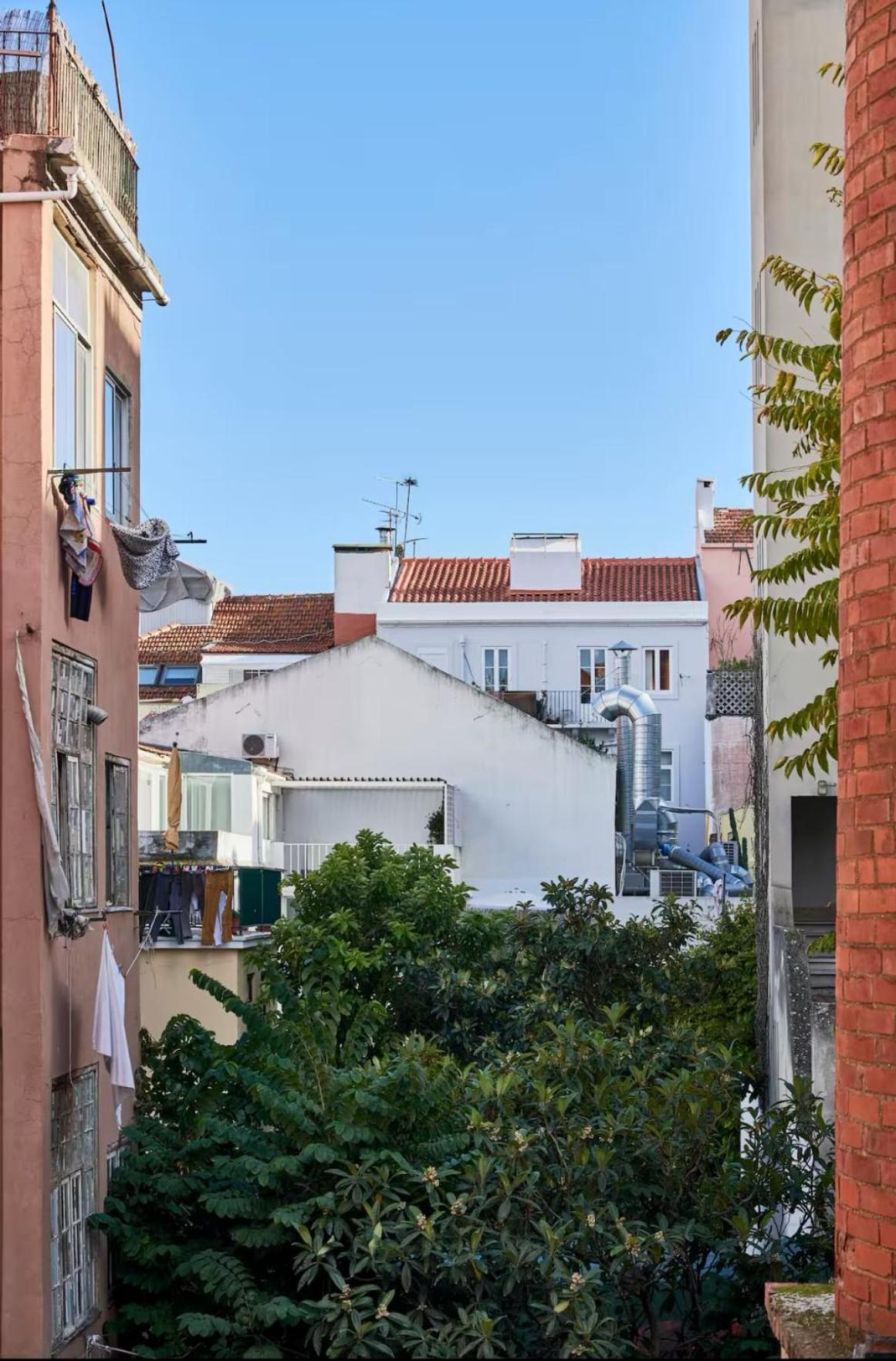 Apartment Alegria By Realmobility
